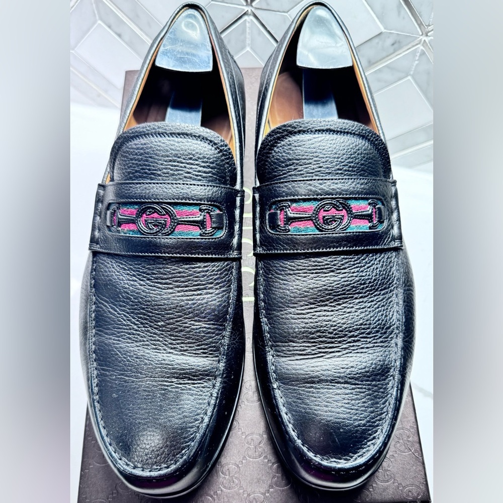 Gucci Men's Black Leather w/ GG Accent Loafers